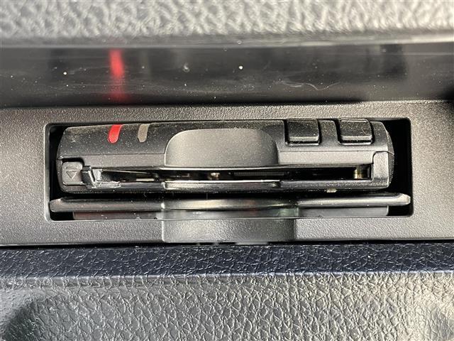 ヴォクシー ハイブリッドZS 社外7型HDDナビ(フルセグTV/CD/DVD/BT) バックカメラ 後席フリップダウンモニター 両側パワスラ 前後ドラレコ ETC 純正フロアマット 純正16インチアルミホイール スマートキー(21枚目)