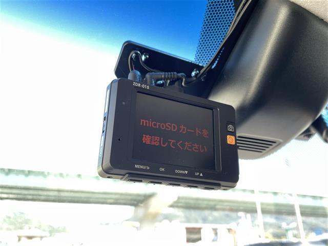 フリード G・ホンダセンシング 社外7型SDナビ(フルセグTV/CD/DVD/BT) バックカメラ ホンダセンシング レーダークルコン 両側パワスラ 前後ドラレコ ETC 純正LEDヘッドライト 純正フロアマット スマートキー(8枚目)