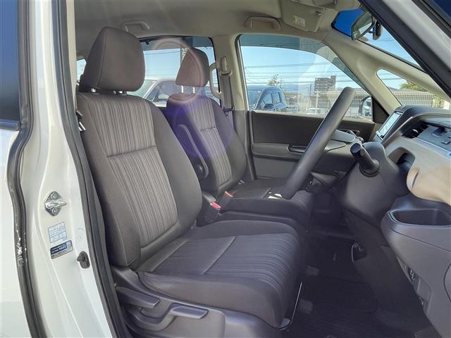 フリード G・ホンダセンシング 社外7型SDナビ(フルセグTV/CD/DVD/BT) バックカメラ ホンダセンシング レーダークルコン 両側パワスラ 前後ドラレコ ETC 純正LEDヘッドライト 純正フロアマット スマートキー(13枚目)