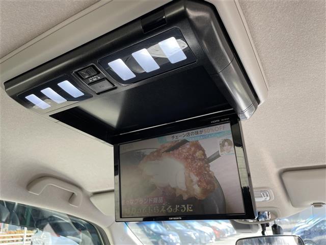 フリードハイブリッド ハイブリッド・Gホンダセンシング 社外8型SDナビ(フルセグTV/CD/DVD/BT) ホンダセンシング フリップダウンモニター 両側パワスラ クルコン ドラレコ ETC シートヒーター USB 純正LED 純正アルミホイール(7枚目)