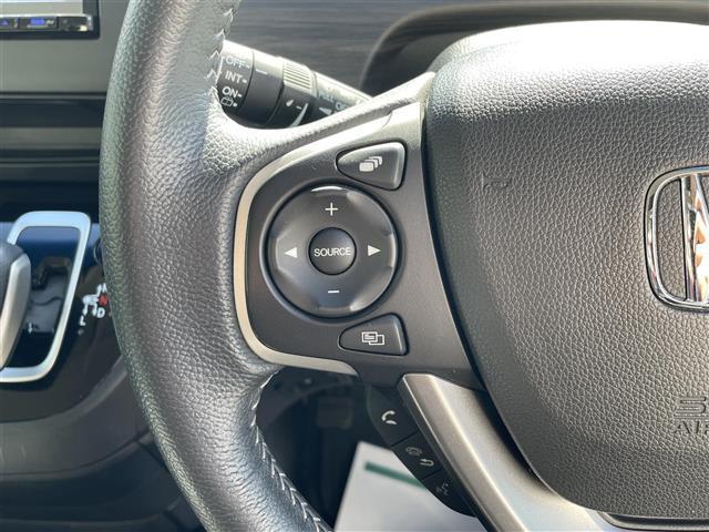 フリードハイブリッド ハイブリッド・Gホンダセンシング 社外8型SDナビ(フルセグTV/CD/DVD/BT) ホンダセンシング フリップダウンモニター 両側パワスラ クルコン ドラレコ ETC シートヒーター USB 純正LED 純正アルミホイール(27枚目)