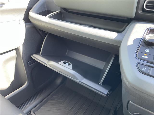 フリード e:HEVクロスター 純正9型ディスプレイナビ(フルセグTV/BT) バックカメラ ホンダセンシング コーナーセンサー レーダークルコン 両側パワスラ 前後ドラレコ ETC BSM シートヒーター 純正LEDヘッドライト(31枚目)