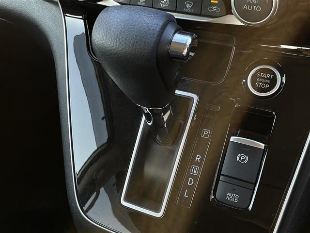 セレナ ハイウェイスターV 純正10型SDナビ(フルセグTV/CD/DVD/BT/HDMI)アラウンドビューモニター 後席モニター プロパイロット BSM 両側パワスラ ドラレコ ETC デジタルインナーミラー 純正LED(11枚目)