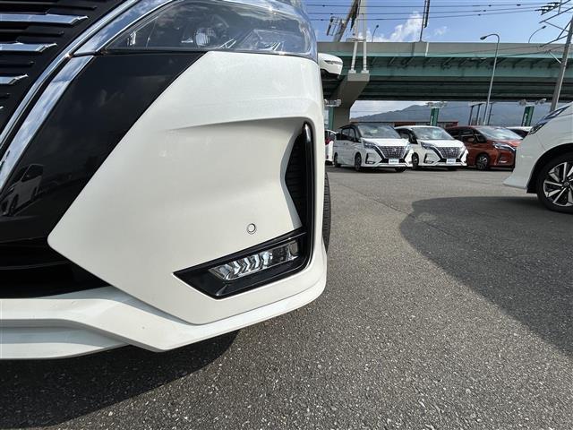 セレナ ハイウェイスターV 純正10型SDナビ(フルセグTV・CD・DVD・BT) アラウンドビューモニター プロパイロット エマージェンシーブレーキ コーナーセンサー BSM 両側パワスラ 純正前後ドラレコ ETC(37枚目)