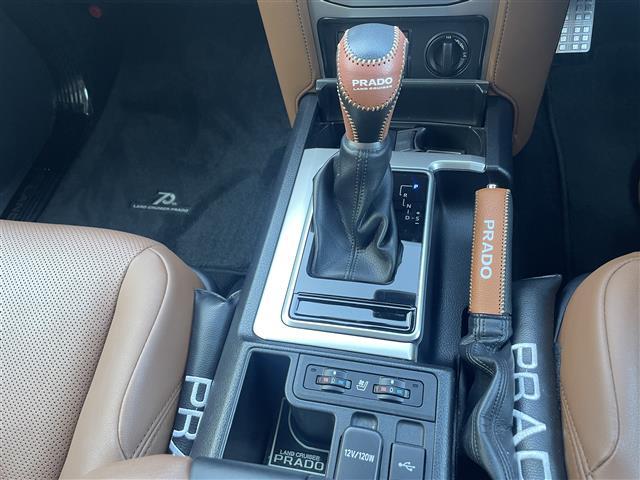 ランドクルーザープラド TX Lパッケージ 70thアニバーサリーリミテッド 純正ナビ BT サンルーフ 茶革シート 全方位カメラ BSM LED ビルトインETC2.0 全方位カメラ レーダークルーズコントロール レーンキープアシスト 衝突軽減 オートライト オートハイビーム(9枚目)