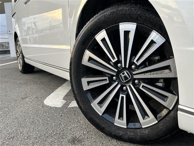 ステップワゴン e:HEVスパーダ プレミアムライン 純正11.4型SDナビ(フルセグTV/CD/DVD/BT) アラウンドビュー ホンダセンシング 後席フリップダウンモニター コーナーセンサー 両側パワスラ クルコン ドラレコ ETC シートヒーター(17枚目)