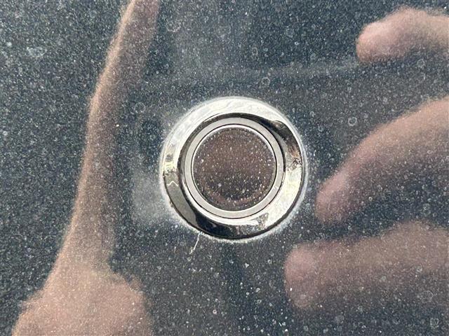 シエンタ ハイブリッドＧ　クエロ　純正９型ＳＤナビ（フルセグＴＶ／ＣＤ／ＤＶＤ／ＢＴ）　バックカメラ　トヨタセーフティ　コーナーセンサー　両側パワスラ　クルコン　ドラレコ２．０　ＥＴＣ　ＵＳＢ　ＨＤＭＩ　純正ＬＥＤ　プッシュスタート（37枚目）