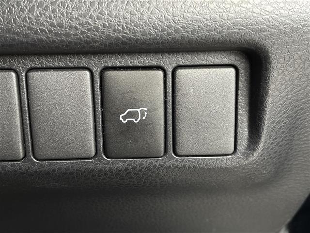 ハリアー プレミアム 純正9型SDナビ(フルセグTV/CD/DVD/BT) バックカメラ サンルーフ 三眼LEDヘッドライト シーケンシャルウィンカー トヨタセーフティセンス コーナーセンサー 電動リアゲート ETC(5枚目)