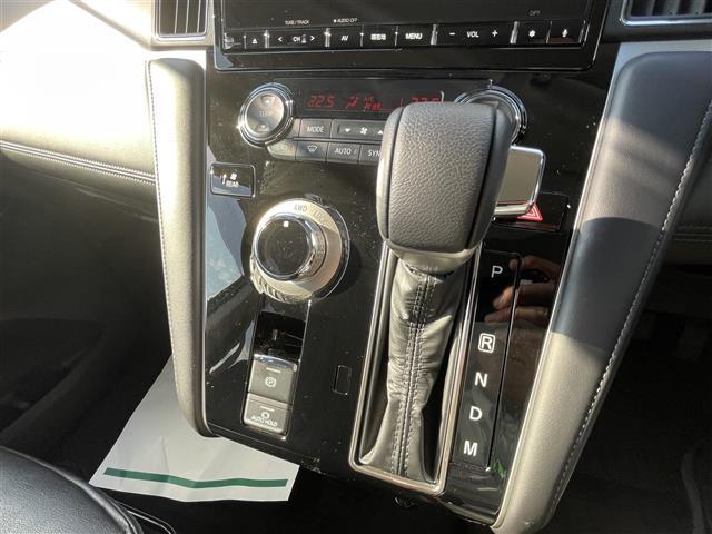 デリカD:5 P 純正10.1型SDナビ(フルセグTV/CD/DVD/BT) アラウンドビュー ブラインドスポット オートホールド ドラレコ 両側電動 クルコン ETC 電動リア ハンドルヒーター USB 純正LED(11枚目)