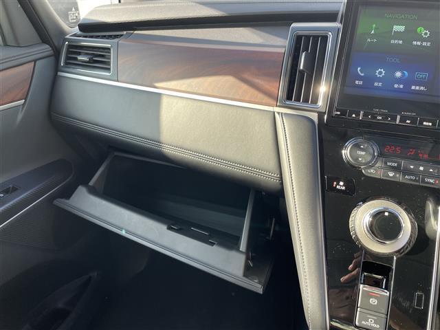 デリカD:5 P 純正10.1型SDナビ(フルセグTV/CD/DVD/BT) アラウンドビュー ブラインドスポット オートホールド ドラレコ 両側電動 クルコン ETC 電動リア ハンドルヒーター USB 純正LED(31枚目)