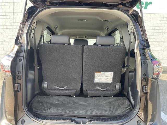 シエンタ ハイブリッドG クエロ 純正9型SDナビ【フルセグTV・CD・DVD・BT】 全方位バックカメラ トヨタセーフティー コーナーセンサー 両側パワスラ クルーズコントロール ドライブレコーダー【前後】 ETC USBポート 純(16枚目)