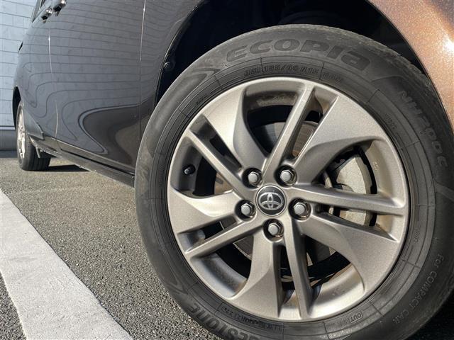 シエンタ ハイブリッドG クエロ 純正9型SDナビ【フルセグTV・CD・DVD・BT】 全方位バックカメラ トヨタセーフティー コーナーセンサー 両側パワスラ クルーズコントロール ドライブレコーダー【前後】 ETC USBポート 純(17枚目)