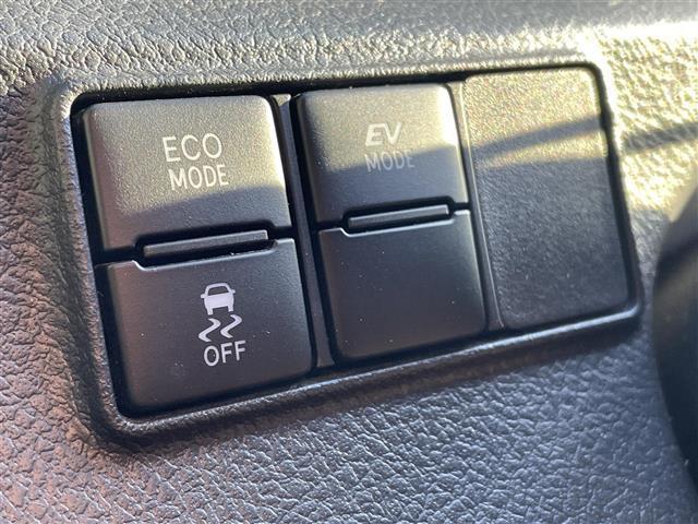 シエンタ ハイブリッドG クエロ 純正9型SDナビ【フルセグTV・CD・DVD・BT】 全方位バックカメラ トヨタセーフティー コーナーセンサー 両側パワスラ クルーズコントロール ドライブレコーダー【前後】 ETC USBポート 純(24枚目)