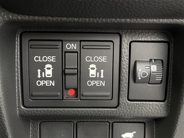 ステップワゴン e:HEVエアー EX 登録済み未使用車 純正11.4型SDナビ(フルセグTV/CD/DVD/BT)バックカメラ ホンダセンシング コーナーセンサー レーダークルコン 両側パワスラ 電動リアゲート シートヒーター オットマン(8枚目)