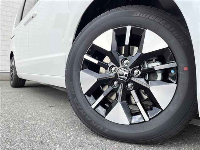 ステップワゴン e:HEVエアー EX 登録済み未使用車 純正11.4型SDナビ(フルセグTV/CD/DVD/BT)バックカメラ ホンダセンシング コーナーセンサー レーダークルコン 両側パワスラ 電動リアゲート シートヒーター オットマン(17枚目)