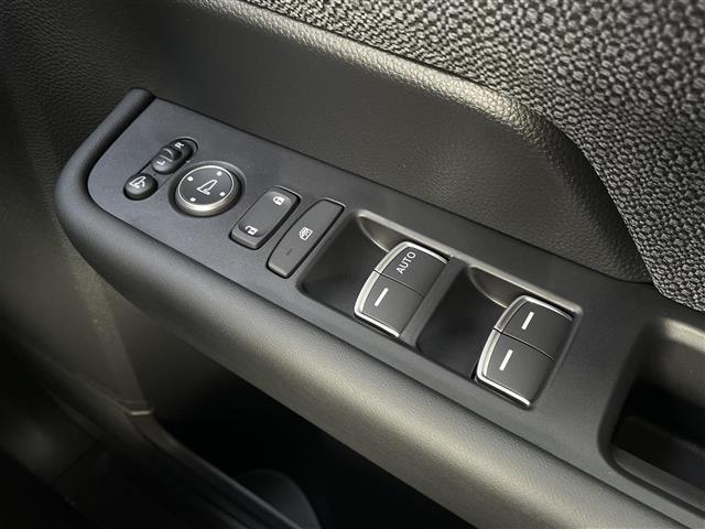 ステップワゴン e:HEVエアー EX 登録済み未使用車 純正11.4型SDナビ(フルセグTV/CD/DVD/BT)バックカメラ ホンダセンシング コーナーセンサー レーダークルコン 両側パワスラ 電動リアゲート シートヒーター オットマン(28枚目)