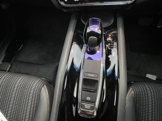 ヴェゼル ハイブリッドＺ　純正７型メモリーナビ（ＣＤ）　バックモニター　クルコン　ドラレコ　ＥＴＣ　シートヒーター　純正ＬＥＤ／マット／アルミ　スマートキー　プッシュスタート　エンジンスターター（15枚目）