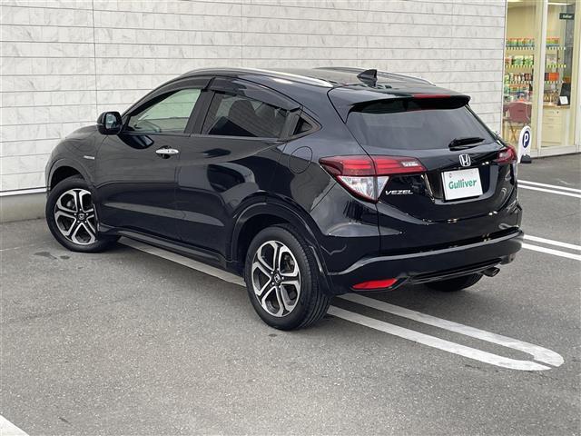 ヴェゼル ハイブリッドＺ　純正７型メモリーナビ（ＣＤ）　バックモニター　クルコン　ドラレコ　ＥＴＣ　シートヒーター　純正ＬＥＤ／マット／アルミ　スマートキー　プッシュスタート　エンジンスターター（22枚目）