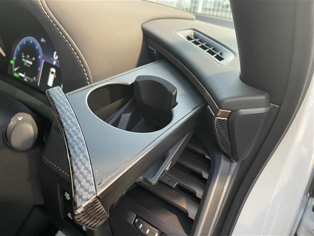 店舗にて現車の確認もいただけますので、お電話で在庫のご確認の上是非ご来店くださいませ！！！