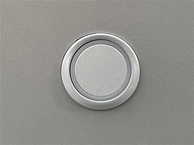 店舗にて現車の確認もいただけますので、お電話で在庫のご確認の上是非ご来店くださいませ！！！