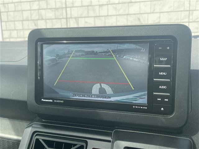 タフト X 社外7型SDナビ(フルセグTV/BT) バックカメラ コーナーセンサー オートホールド 衝突軽減 横滑り防止 スカイフィールトップ 置くだけ充電 ETC オートライト USB 純正フロアマット(4枚目)