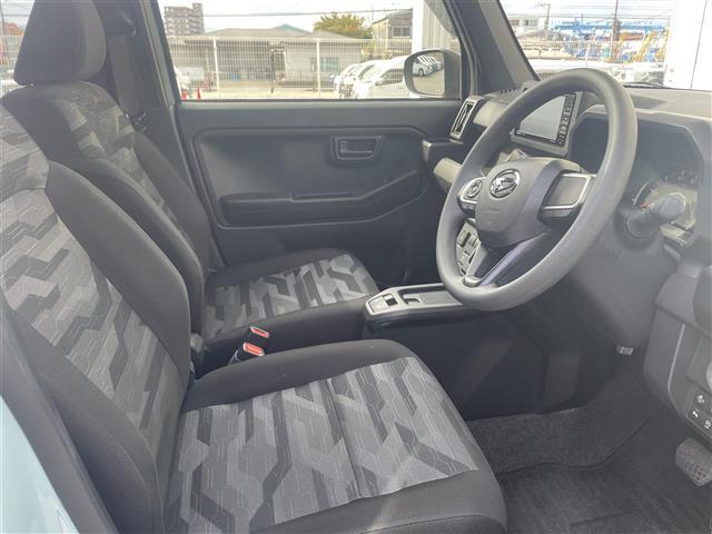 タフト X 社外7型SDナビ(フルセグTV/BT) バックカメラ コーナーセンサー オートホールド 衝突軽減 横滑り防止 スカイフィールトップ 置くだけ充電 ETC オートライト USB 純正フロアマット(12枚目)