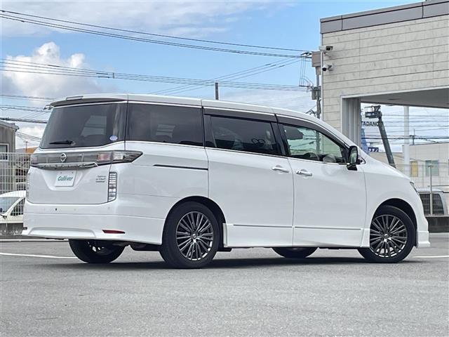 エルグランド ３５０ハイウェイスターアーバンクロム　純正１０型ＳＤナビ（フルセグＴＶ／ＣＤ／ＤＶＤ／ＢＴ）　全方位　コーナーセンサー　ブラインドスポット　Ｗサンルーフ　フリップダウンモニター　クルコン　助手席オットマン　ドラレコ　電動リア　ＥＴＣ（33枚目）