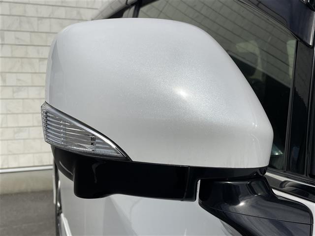 エルグランド ３５０ハイウェイスターアーバンクロム　純正１０型ＳＤナビ（フルセグＴＶ／ＣＤ／ＤＶＤ／ＢＴ）　全方位　コーナーセンサー　ブラインドスポット　Ｗサンルーフ　フリップダウンモニター　クルコン　助手席オットマン　ドラレコ　電動リア　ＥＴＣ（43枚目）