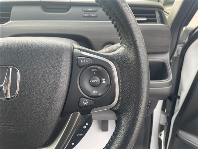 フリードハイブリッド ハイブリッド・Ｇホンダセンシング　純正７型ＳＤナビ（フルセグＴＶ／ＣＤ／ＤＶＤ／ＢＴ）バックカメラ　ホンダセンシング　コーナーセンサー（後方）　両側パワスラ　レーダークルコン　前後ドラレコ　ＥＴＣ　シートヒーター純正ＬＥＤヘッドライト（8枚目）