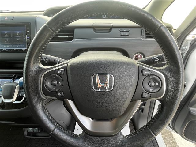 フリードハイブリッド ハイブリッド・Ｇホンダセンシング　純正７型ＳＤナビ（フルセグＴＶ／ＣＤ／ＤＶＤ／ＢＴ）バックカメラ　ホンダセンシング　コーナーセンサー（後方）　両側パワスラ　レーダークルコン　前後ドラレコ　ＥＴＣ　シートヒーター純正ＬＥＤヘッドライト（10枚目）