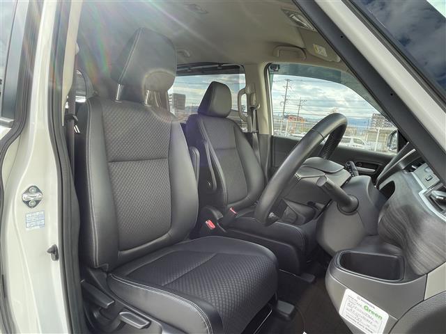 フリードハイブリッド ハイブリッド・Ｇホンダセンシング　純正７型ＳＤナビ（フルセグＴＶ／ＣＤ／ＤＶＤ／ＢＴ）バックカメラ　ホンダセンシング　コーナーセンサー（後方）　両側パワスラ　レーダークルコン　前後ドラレコ　ＥＴＣ　シートヒーター純正ＬＥＤヘッドライト（13枚目）