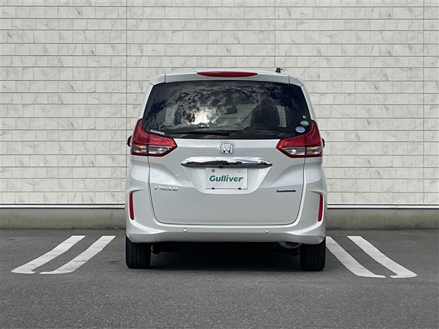 フリードハイブリッド ハイブリッド・Ｇホンダセンシング　純正７型ＳＤナビ（フルセグＴＶ／ＣＤ／ＤＶＤ／ＢＴ）バックカメラ　ホンダセンシング　コーナーセンサー（後方）　両側パワスラ　レーダークルコン　前後ドラレコ　ＥＴＣ　シートヒーター純正ＬＥＤヘッドライト（20枚目）