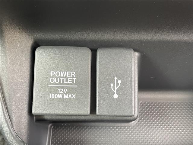 フリードハイブリッド ハイブリッド・Ｇホンダセンシング　純正７型ＳＤナビ（フルセグＴＶ／ＣＤ／ＤＶＤ／ＢＴ）バックカメラ　ホンダセンシング　コーナーセンサー（後方）　両側パワスラ　レーダークルコン　前後ドラレコ　ＥＴＣ　シートヒーター純正ＬＥＤヘッドライト（27枚目）