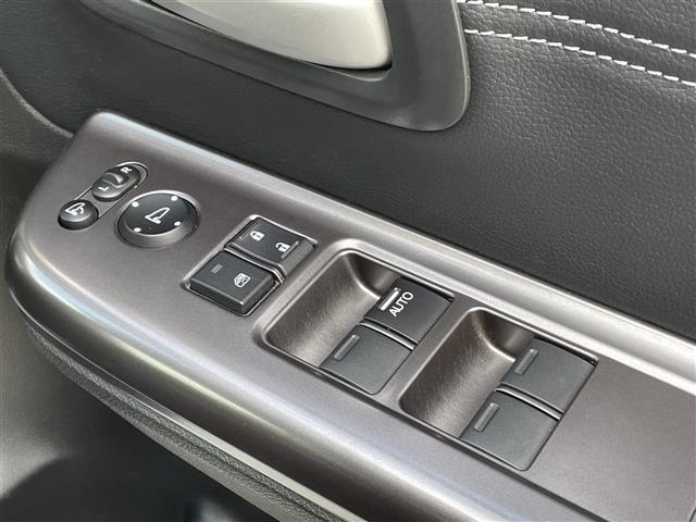 フリードハイブリッド ハイブリッド・Ｇホンダセンシング　純正７型ＳＤナビ（フルセグＴＶ／ＣＤ／ＤＶＤ／ＢＴ）バックカメラ　ホンダセンシング　コーナーセンサー（後方）　両側パワスラ　レーダークルコン　前後ドラレコ　ＥＴＣ　シートヒーター純正ＬＥＤヘッドライト（28枚目）