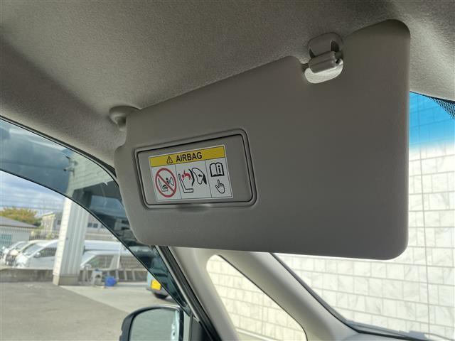 フリードハイブリッド ハイブリッド・Ｇホンダセンシング　純正７型ＳＤナビ（フルセグＴＶ／ＣＤ／ＤＶＤ／ＢＴ）バックカメラ　ホンダセンシング　コーナーセンサー（後方）　両側パワスラ　レーダークルコン　前後ドラレコ　ＥＴＣ　シートヒーター純正ＬＥＤヘッドライト（32枚目）