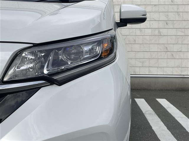 フリードハイブリッド ハイブリッド・Ｇホンダセンシング　純正７型ＳＤナビ（フルセグＴＶ／ＣＤ／ＤＶＤ／ＢＴ）バックカメラ　ホンダセンシング　コーナーセンサー（後方）　両側パワスラ　レーダークルコン　前後ドラレコ　ＥＴＣ　シートヒーター純正ＬＥＤヘッドライト（36枚目）