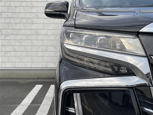 アルファード 2.5S Cパッケージ 純正9型ディスプレイオーディオ(フルセグTV・CD・DVD・BT) ツインサンルーフ バックカメラ フリップダウンモニター Wサンルーフ 三眼LED シーケンシャルウインカー トヨタセーフティセンス(17枚目)