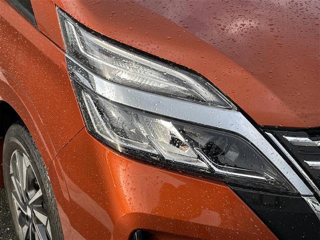 セレナ ハイウェイスター V 純正10型SDナビ(フルセグTV/CD/DVD/BT) 全方位 コーナーセンサー ブラインドスポット フリップダウンモニター ドラレコ プロパイロット 両側電動 ETC 純正フロアマット 純正LED(35枚目)