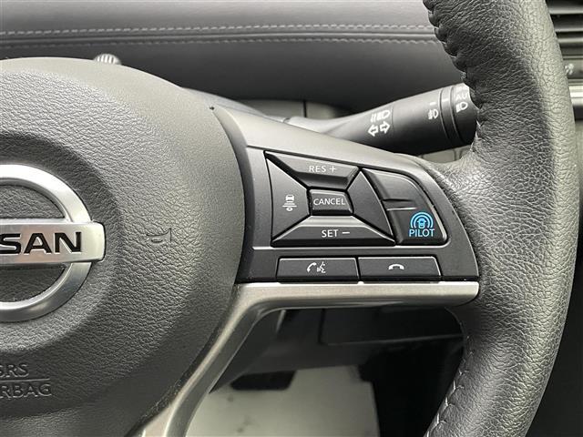 セレナ ハイウェイスターV 純正9インチメモリーナビ(フルセグTV・CD・DVD・BT) アラウンドビューモニター プロパイロット エマージェンシーブレーキ 前後コーナーセンサー BSM 両側パワスラ 純正前後ドラレコ ETC(4枚目)