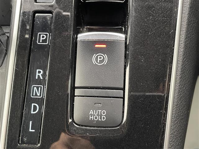 セレナ ハイウェイスターV 純正9インチメモリーナビ(フルセグTV・CD・DVD・BT) アラウンドビューモニター プロパイロット エマージェンシーブレーキ 前後コーナーセンサー BSM 両側パワスラ 純正前後ドラレコ ETC(22枚目)