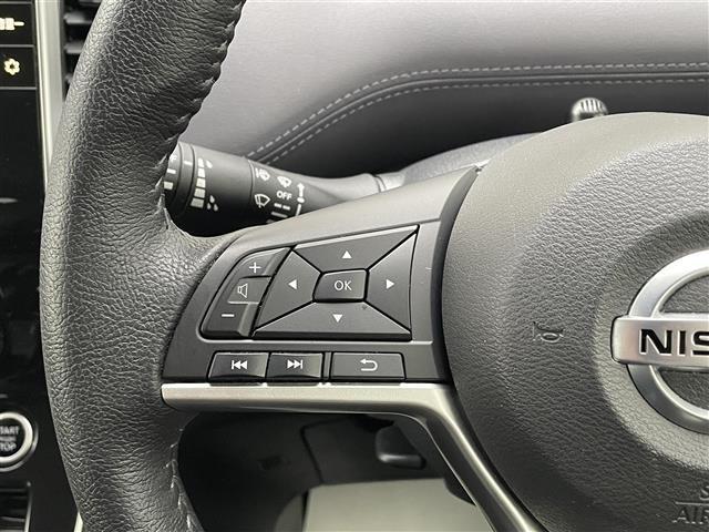 セレナ ハイウェイスターV 純正9インチメモリーナビ(フルセグTV・CD・DVD・BT) アラウンドビューモニター プロパイロット エマージェンシーブレーキ 前後コーナーセンサー BSM 両側パワスラ 純正前後ドラレコ ETC(26枚目)