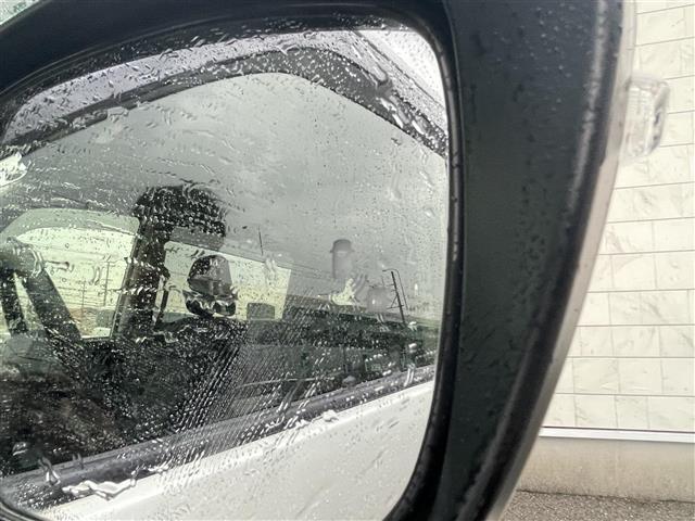 セレナ ハイウェイスターV 純正9インチメモリーナビ(フルセグTV・CD・DVD・BT) アラウンドビューモニター プロパイロット エマージェンシーブレーキ 前後コーナーセンサー BSM 両側パワスラ 純正前後ドラレコ ETC(27枚目)