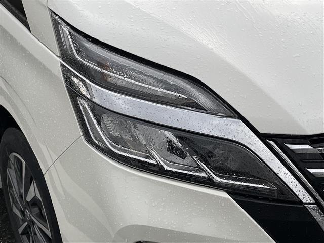 セレナ ハイウェイスターV 純正9インチメモリーナビ(フルセグTV・CD・DVD・BT) アラウンドビューモニター プロパイロット エマージェンシーブレーキ 前後コーナーセンサー BSM 両側パワスラ 純正前後ドラレコ ETC(35枚目)