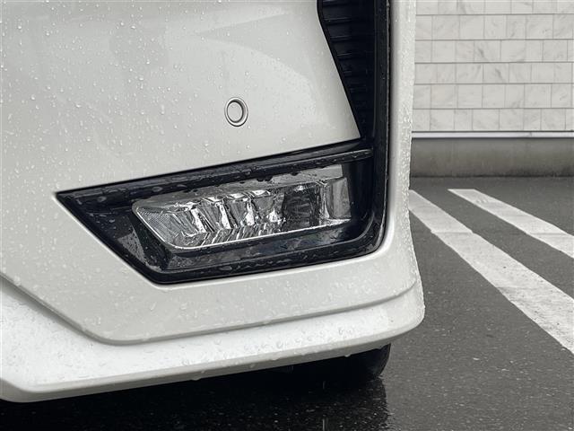 セレナ ハイウェイスターV 純正9インチメモリーナビ(フルセグTV・CD・DVD・BT) アラウンドビューモニター プロパイロット エマージェンシーブレーキ 前後コーナーセンサー BSM 両側パワスラ 純正前後ドラレコ ETC(39枚目)