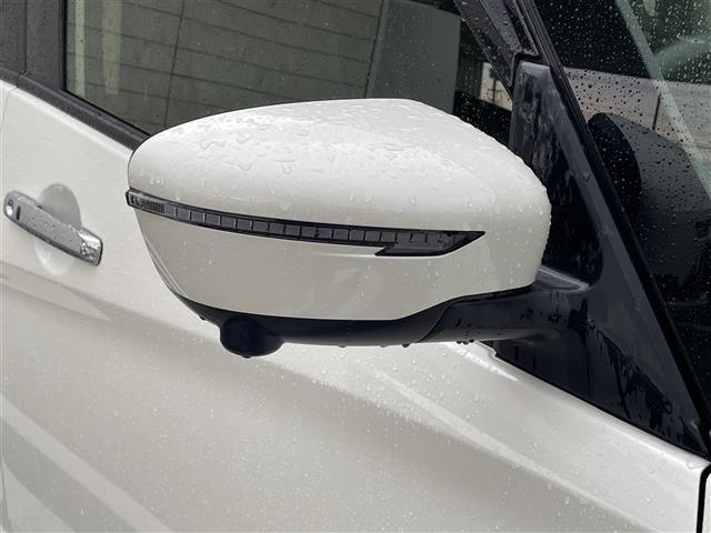 セレナ ハイウェイスターV 純正9インチメモリーナビ(フルセグTV・CD・DVD・BT) アラウンドビューモニター プロパイロット エマージェンシーブレーキ 前後コーナーセンサー BSM 両側パワスラ 純正前後ドラレコ ETC(43枚目)