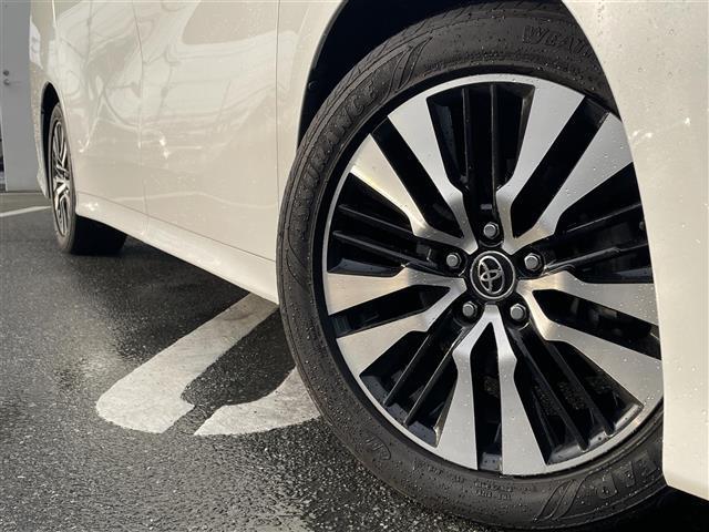 ヴェルファイア ２．５Ｚ　Ｇエディション　純正１０型ＳＤナビ（フルセグＴＶ／ＣＤ／ＤＶＤ／ＢＴ）　バックカメラ　コーナーセンサー　フリップダウンモニター　ドラレコ　ＥＴＣ　シートヒーター　エアシート　ハンドルヒーター　ＵＳＢ　ＨＤＭＩ（17枚目）