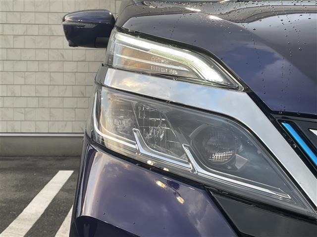 セレナ ｅ－パワー　ハイウェイスターＶ　純正７型ＳＤナビ（フルセグＴＶ／ＣＤ／ＤＶＤ／ＢＴ）　アラウンドビューモニター　プロパイロット　エマージェンシーブレーキ　コーナーセンサー　ブラインドスポットモニター　両側電動パワースライドドア（18枚目）