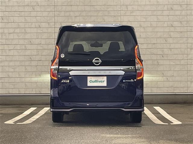 セレナ ｅ－パワー　ハイウェイスターＶ　純正７型ＳＤナビ（フルセグＴＶ／ＣＤ／ＤＶＤ／ＢＴ）　アラウンドビューモニター　プロパイロット　エマージェンシーブレーキ　コーナーセンサー　ブラインドスポットモニター　両側電動パワースライドドア（20枚目）