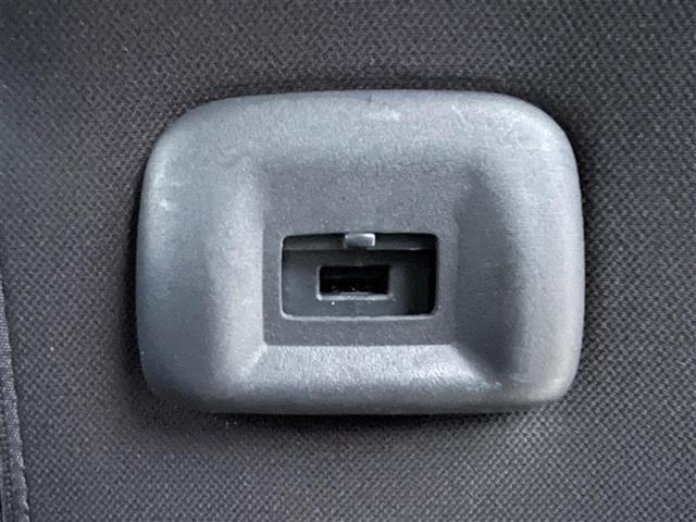 セレナ ｅ－パワー　ハイウェイスターＶ　純正７型ＳＤナビ（フルセグＴＶ／ＣＤ／ＤＶＤ／ＢＴ）　アラウンドビューモニター　プロパイロット　エマージェンシーブレーキ　コーナーセンサー　ブラインドスポットモニター　両側電動パワースライドドア（28枚目）