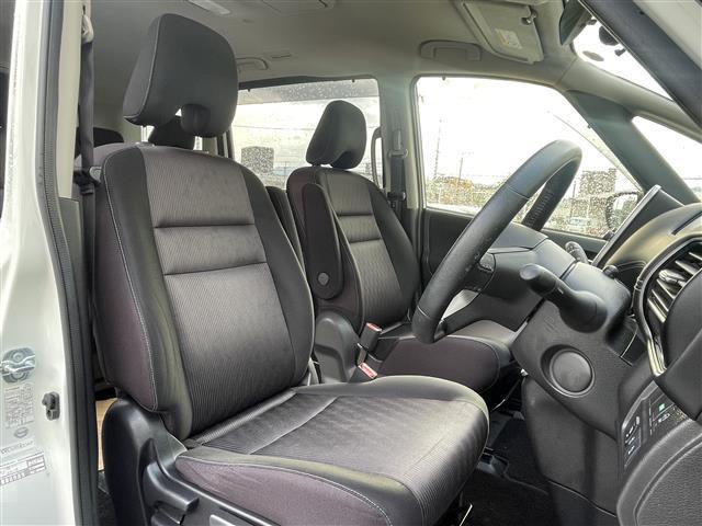 セレナ ハイウェイスター Vセレクション 純正9型SDナビ(フルセグTV/CD/DVD/BT) エマージェンシーブレーキ 後席フリップダウンモニター 両側電動 クルコン ドラレコ ETC 純正LED 純正アルミホイール プッシュスタート(13枚目)